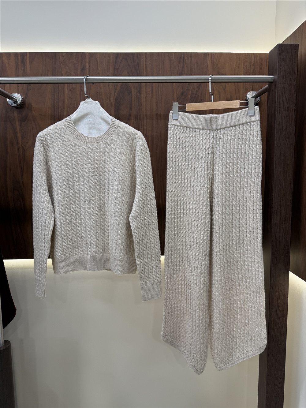 レディースケーブルニットカシミヤプルオーバーとゴムウエストカ - Winter Clothing Matching のレビューと価格